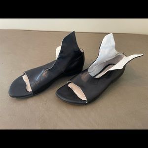 Papucei leather flats